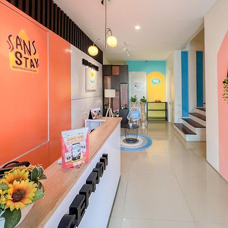 Sans Stay Bukit Palma Citraland Surabaya Esterno foto