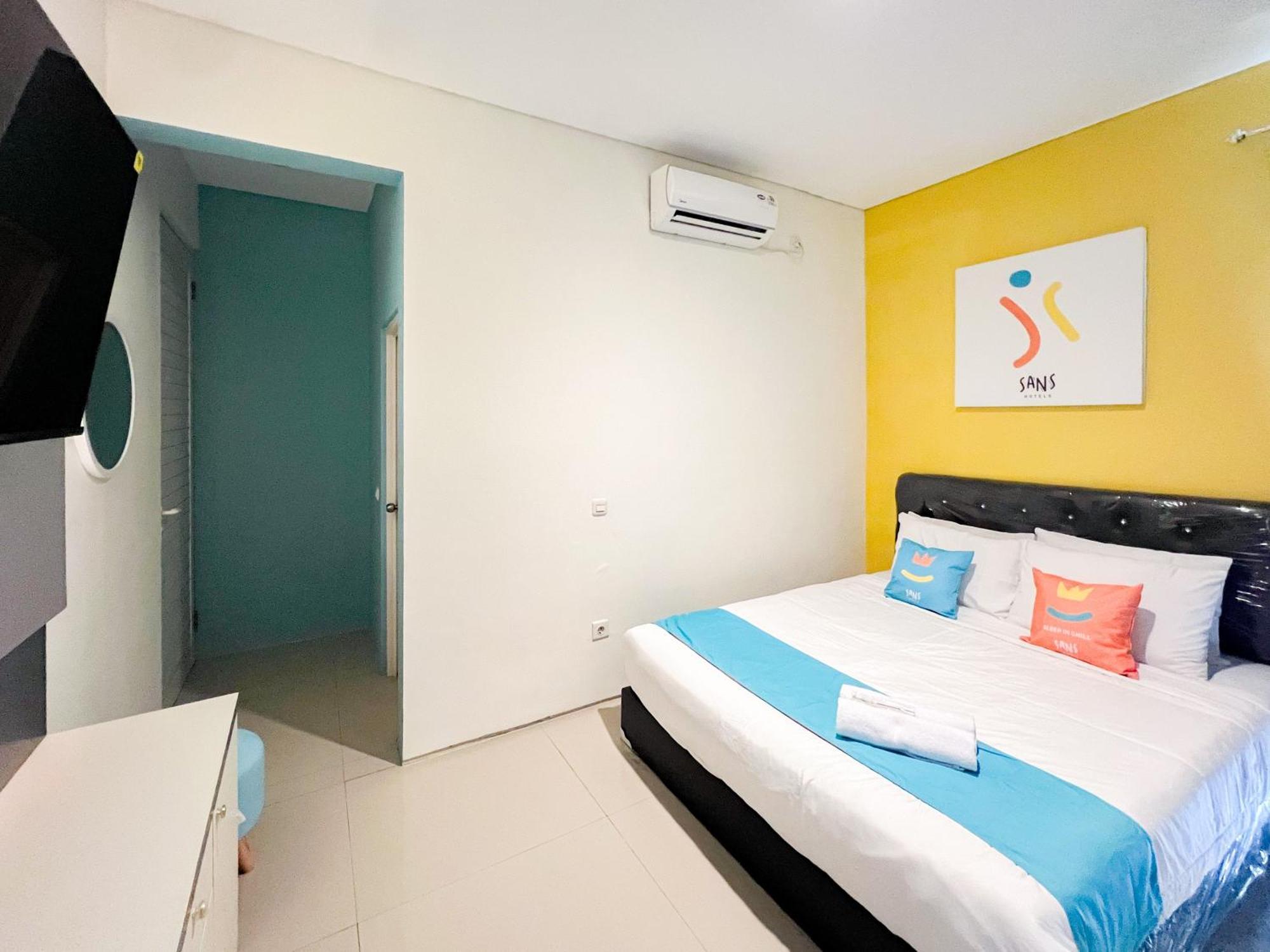 Sans Stay Bukit Palma Citraland Surabaya Esterno foto