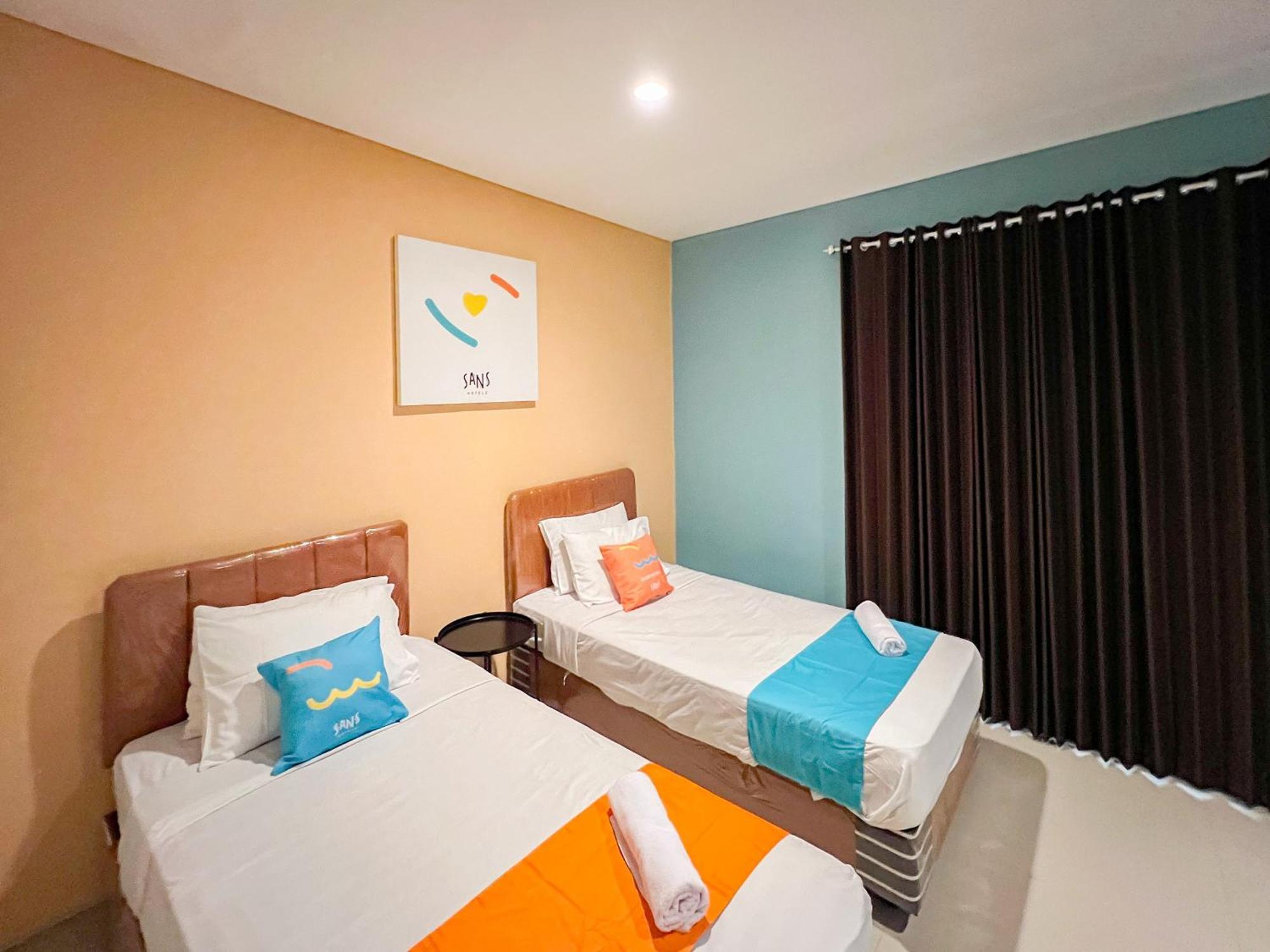 Sans Stay Bukit Palma Citraland Surabaya Esterno foto