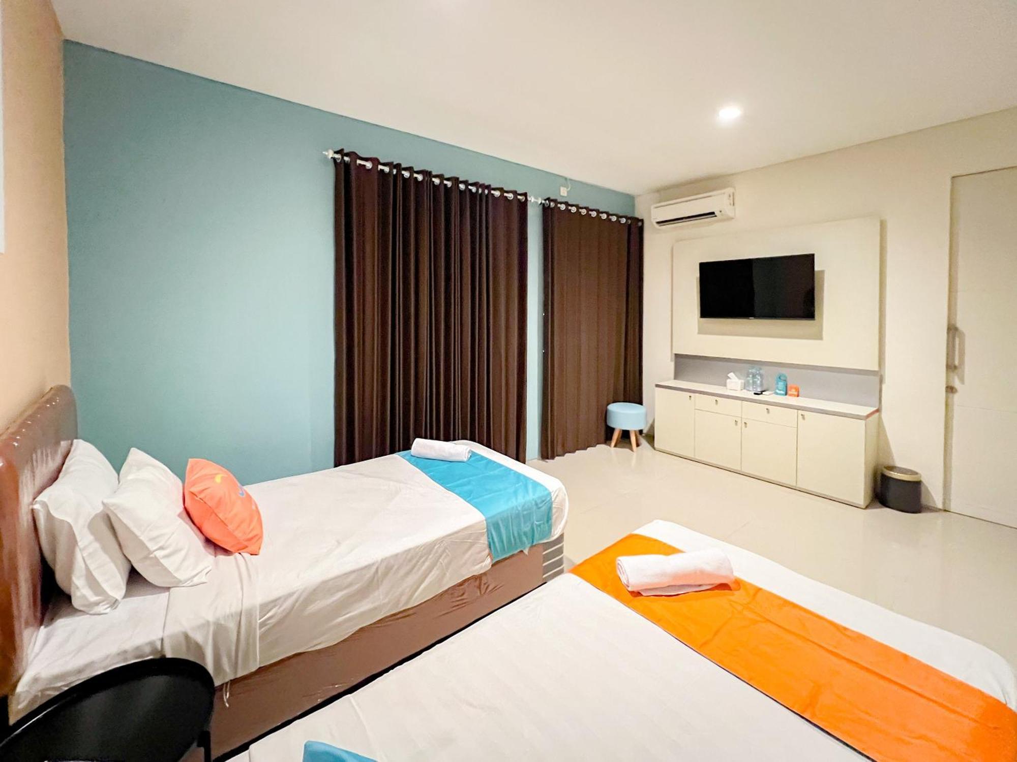 Sans Stay Bukit Palma Citraland Surabaya Esterno foto