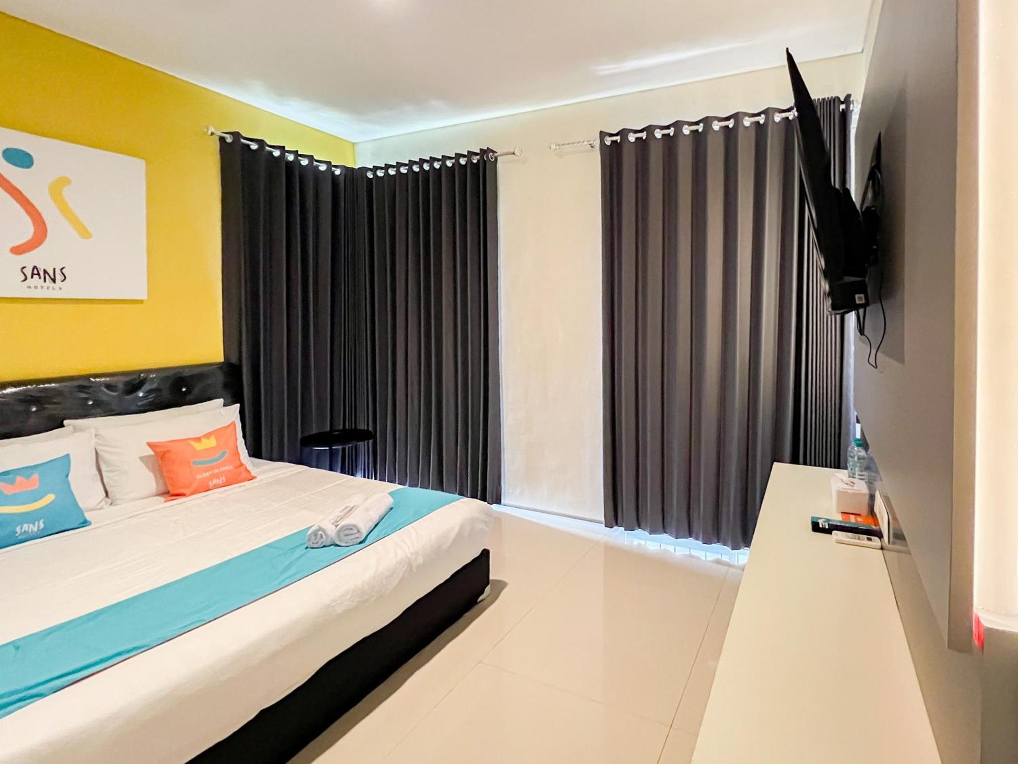 Sans Stay Bukit Palma Citraland Surabaya Esterno foto
